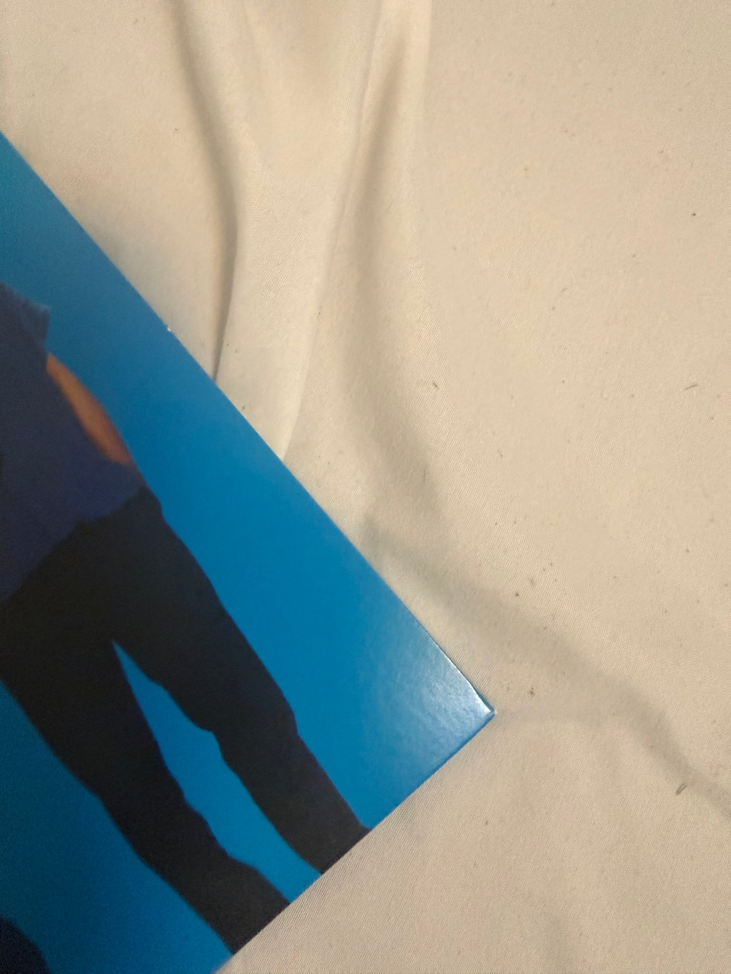 Weezer - Weezer (blue album) (Target exclusive blue and white marble vinyl) (display only)