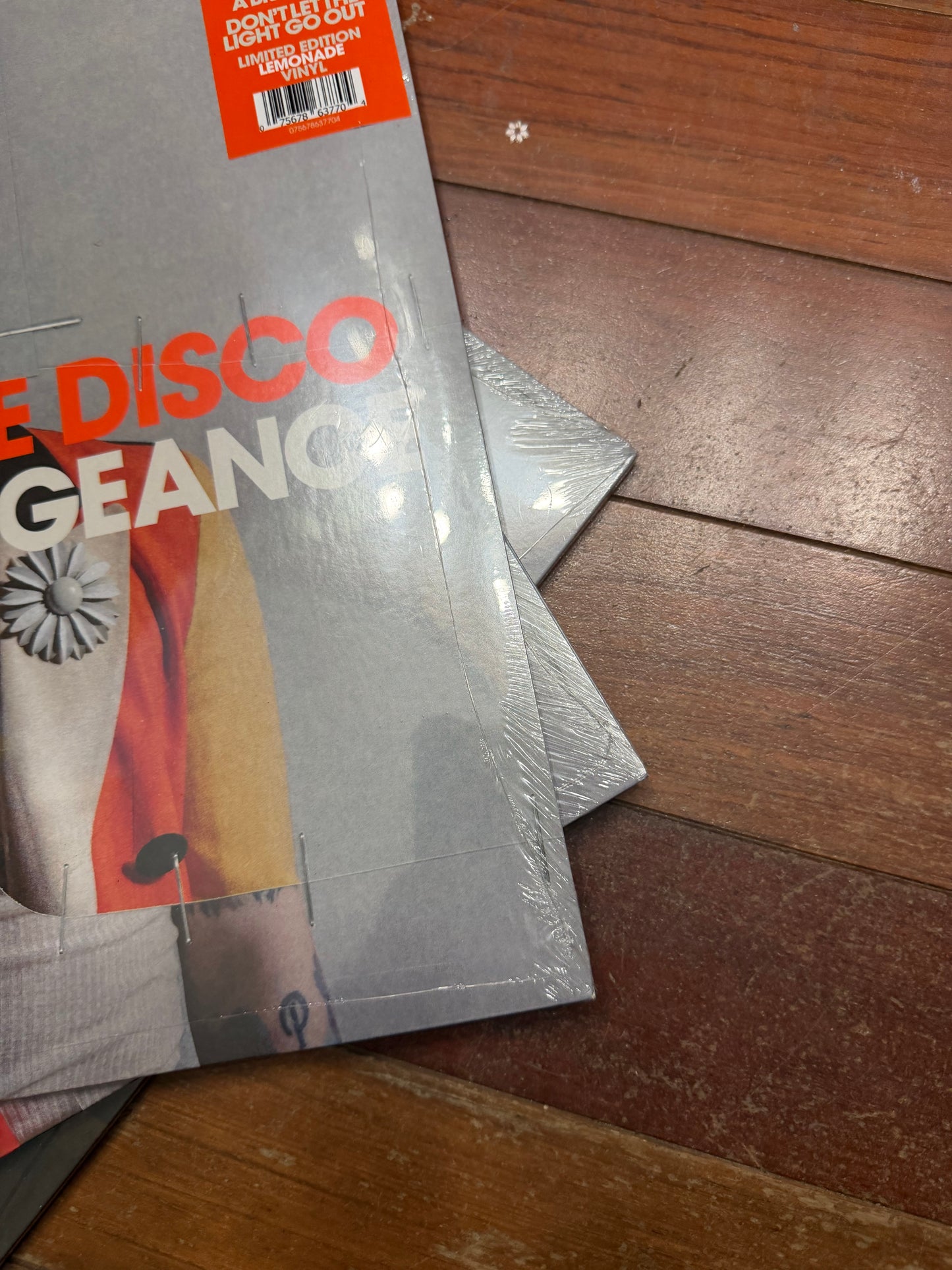 Panic! At The Disco - Viva Las Vengeance (Walmart exclusive lemonade vinyl)