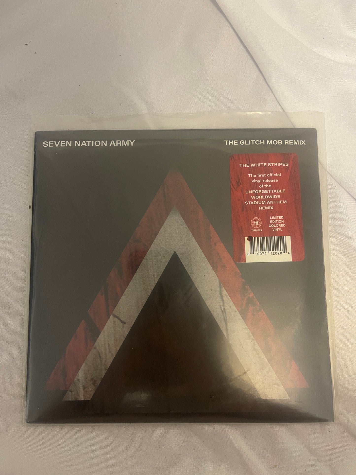 The White Stripes - Seven Nation Army (The Glitch Mob Remix) (exclusive red etched vinyl)