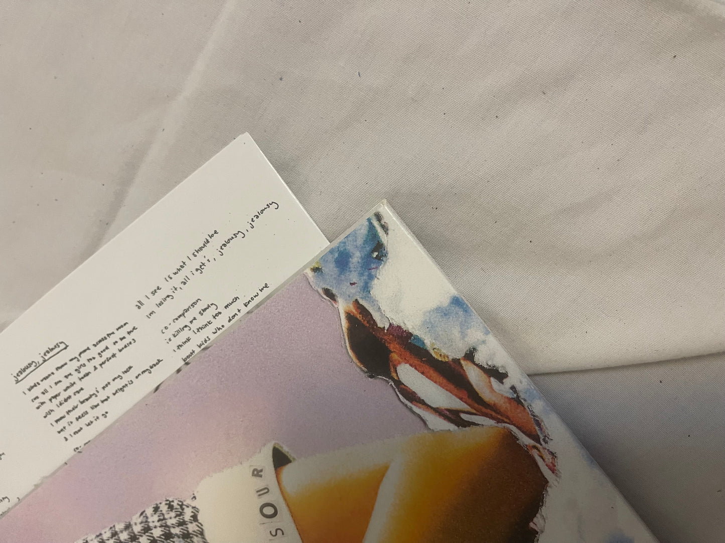 Olivia Rodrigo - Sour (Target exclusive dark blue alternate cover vinyl)