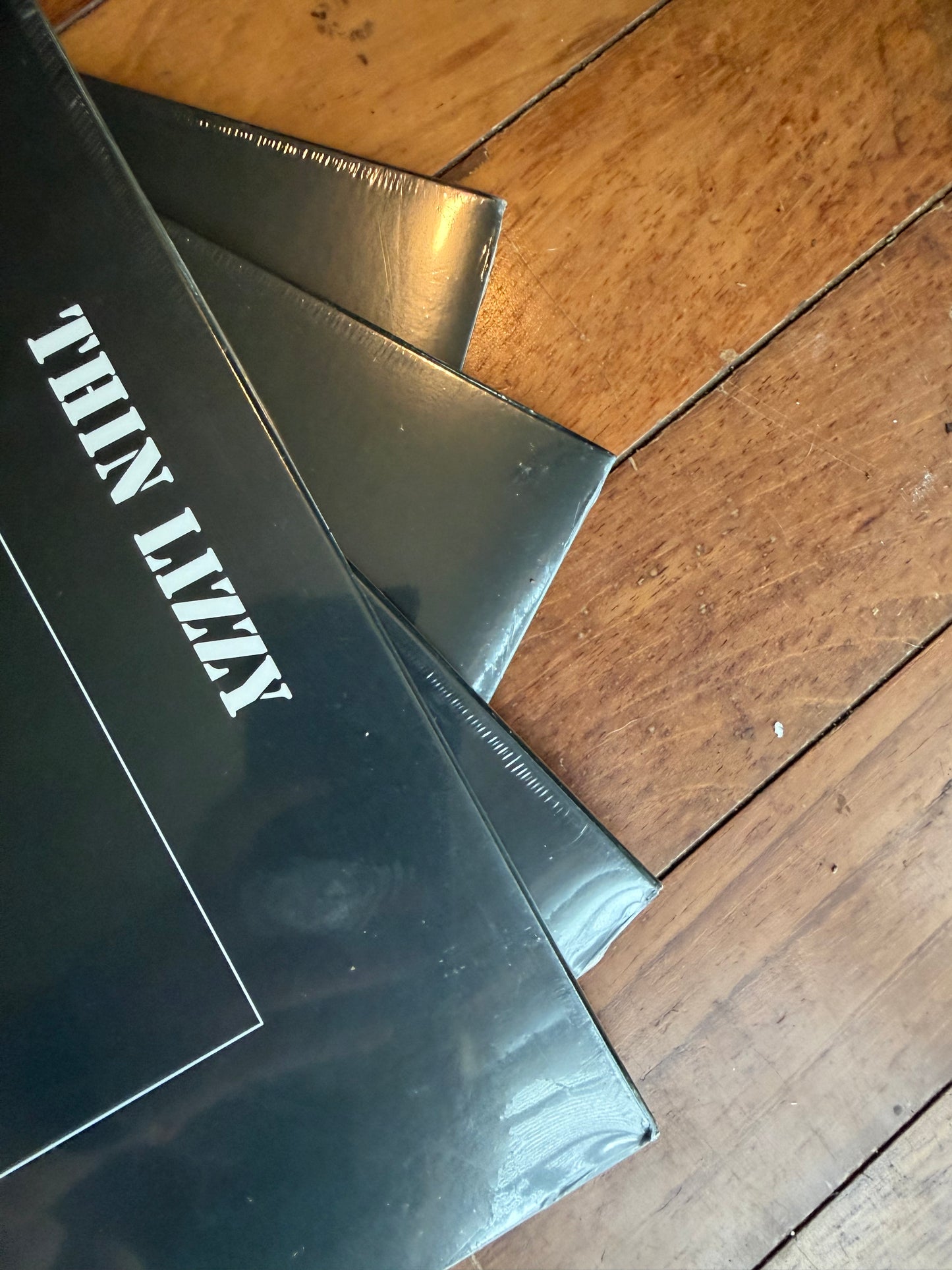 Thin Lizzy - Bad Reputation (exclusive red vinyl)