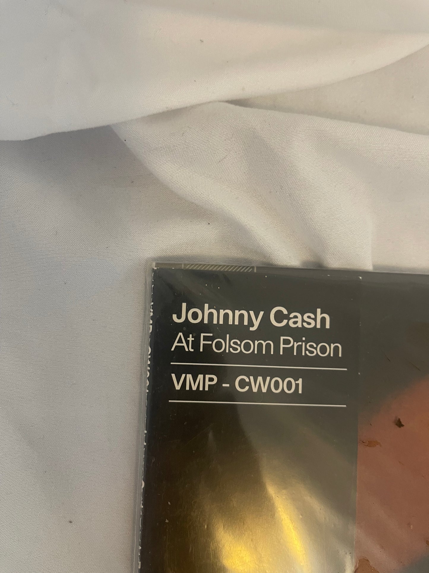 Johnny Cash - At Folsom Prison (Vinyl Me Please exclusive tan with black swirl vinyl)