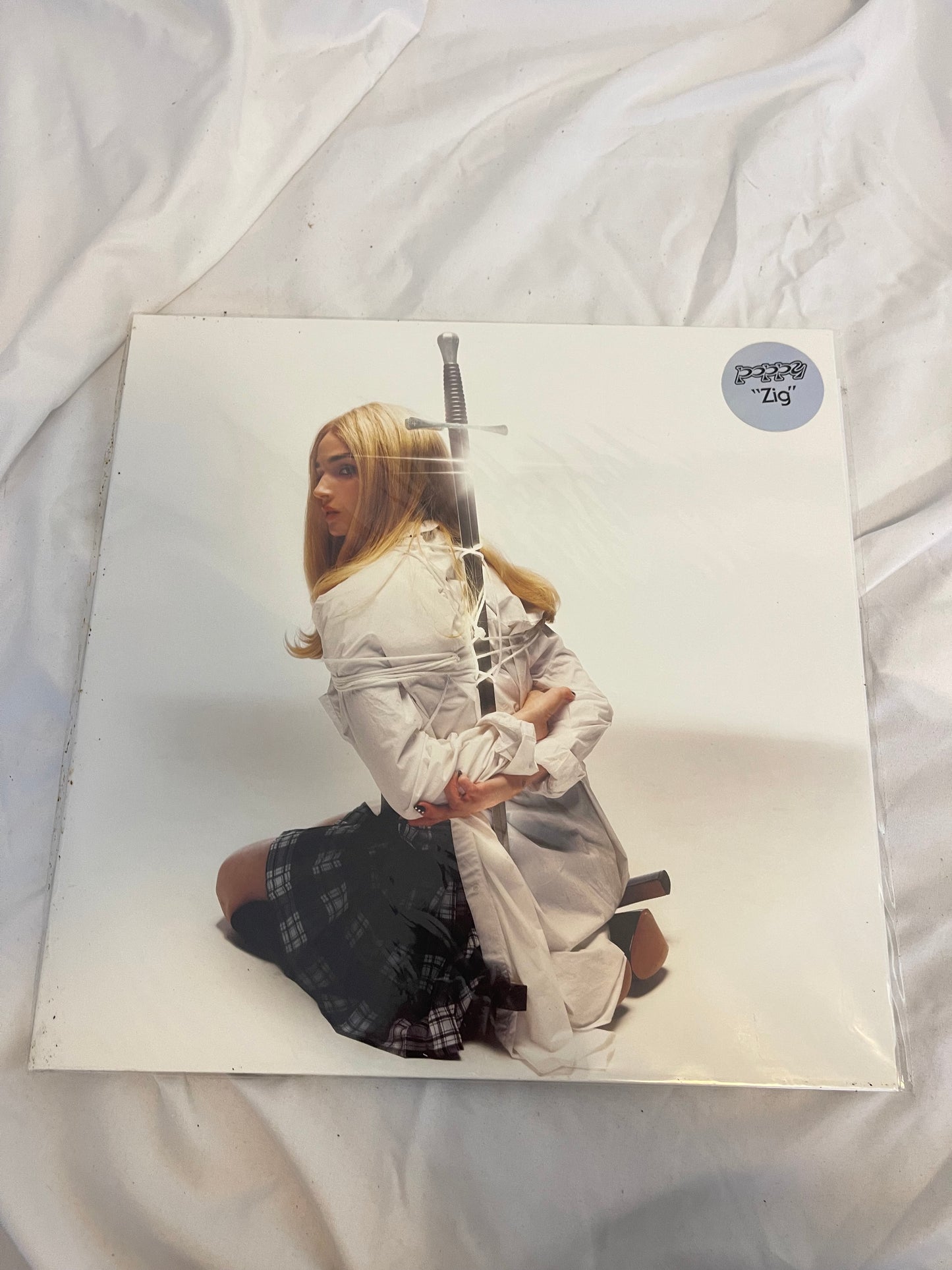 Poppy - Zig (Sumerian exclusive purple and mint green with heavy black splatter)