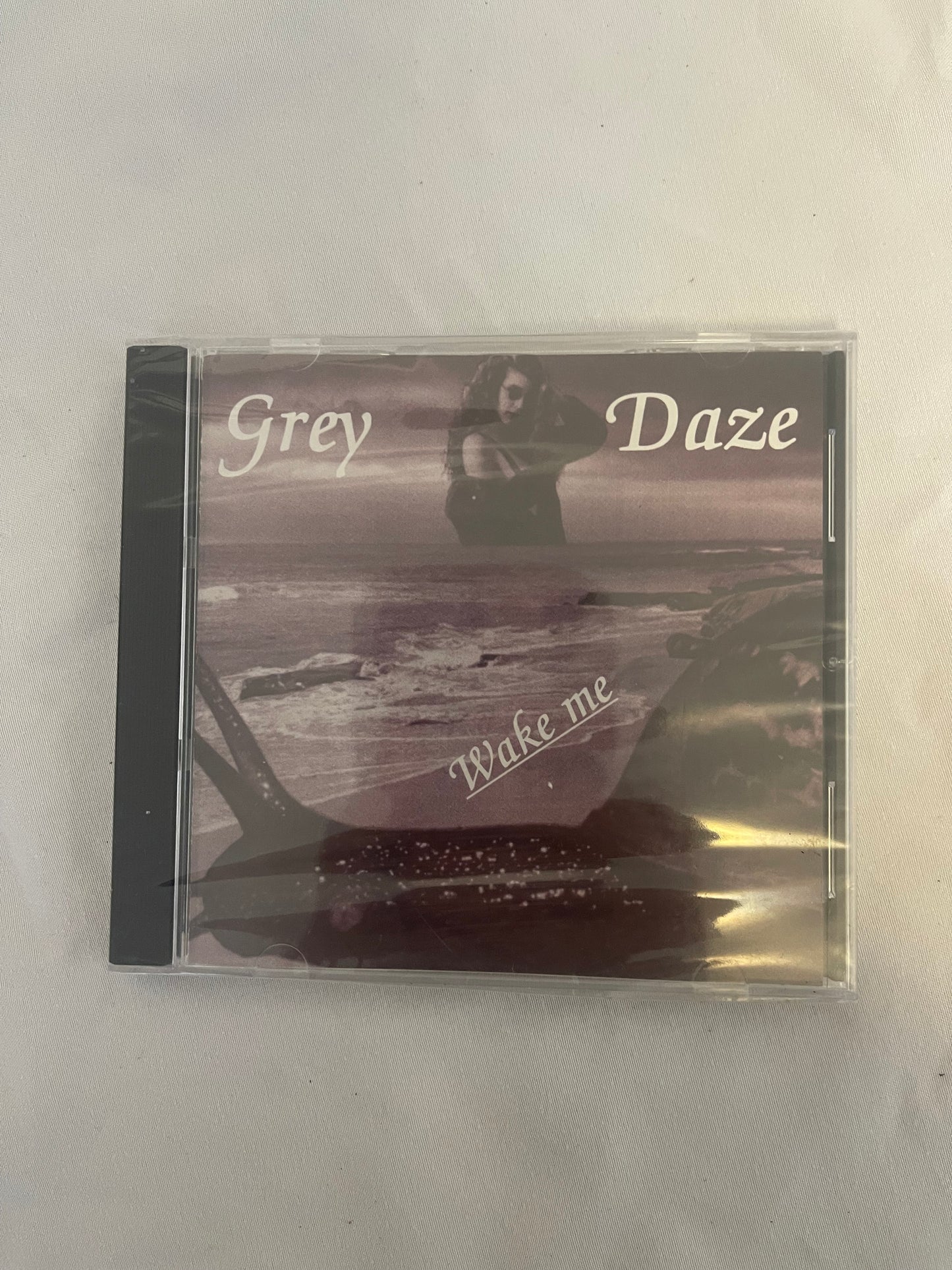 Grey Daze - Wake Me (Revolver exclusive CD)