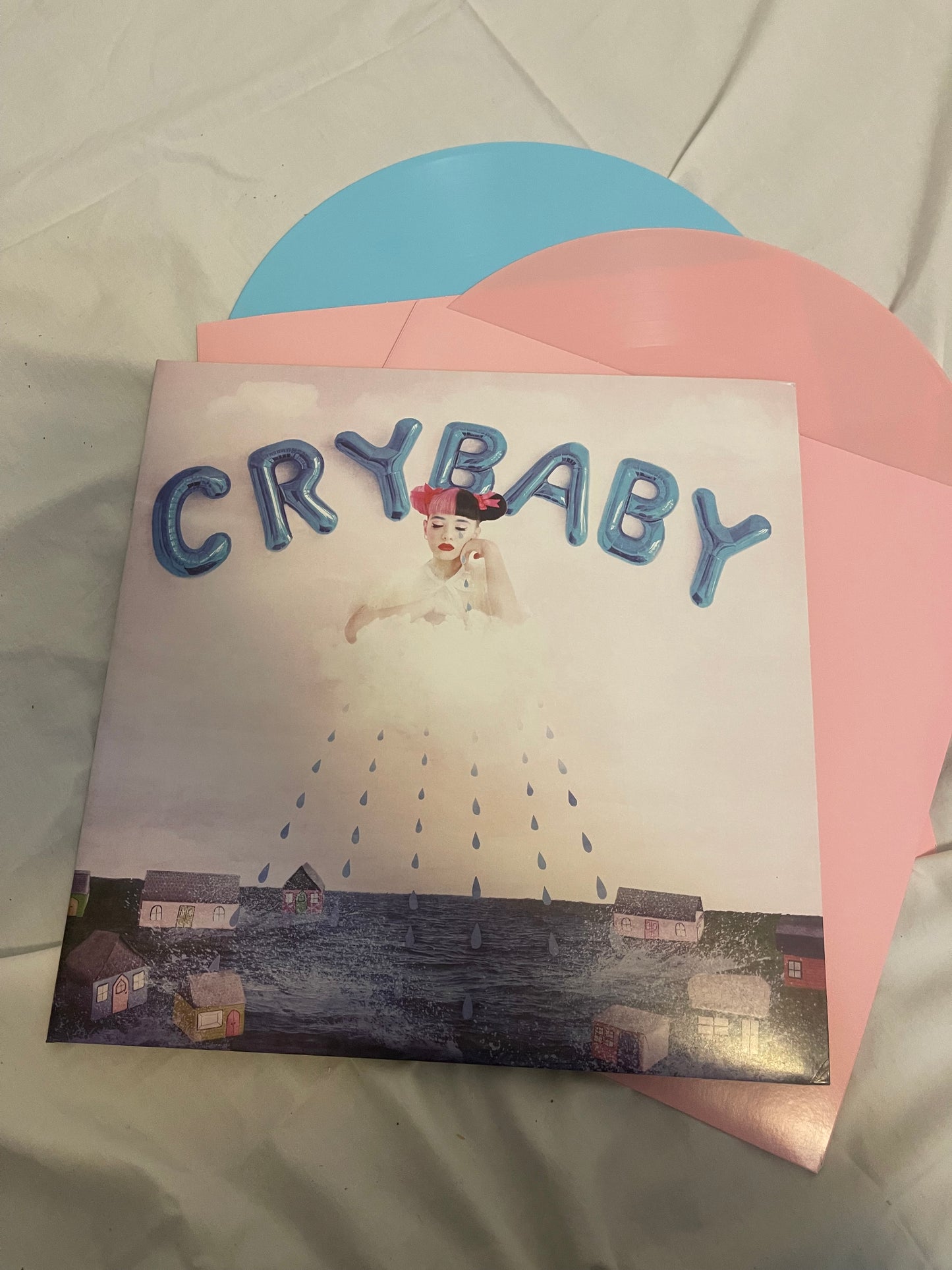 Melanie Martinez - Cry Baby (exclusive baby pink and baby blue vinyl)