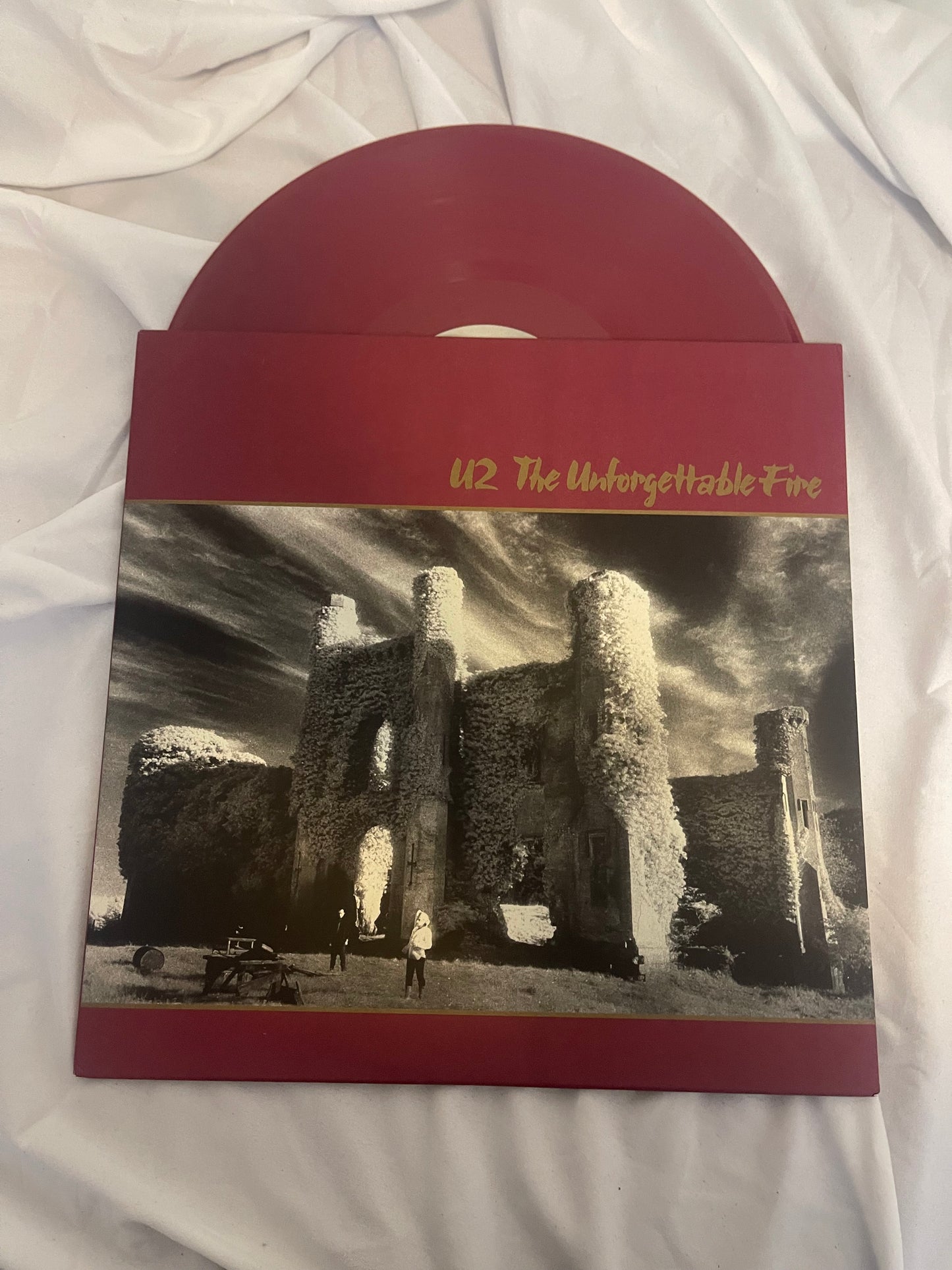 U2 - The Unforgettable Fire (The Sound Of Vinyl exclusive Wine red vinyl)