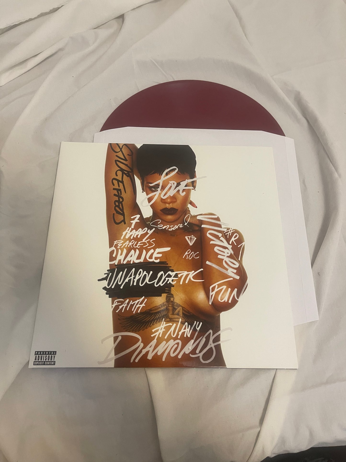 Rihanna - Unapologetic (exclusive fruit punch vinyl)