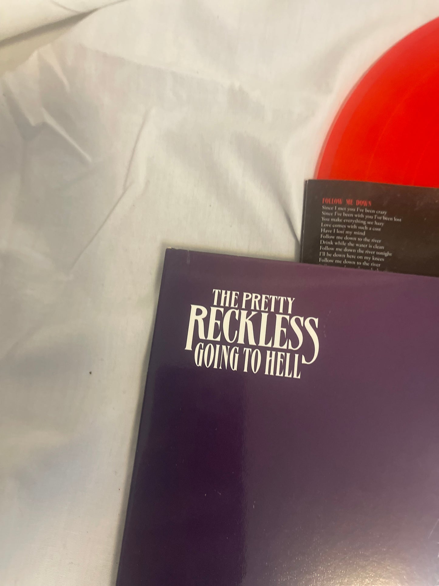 The Pretty Reckless - Going To Hell (webstore exclusive marbled red vinyl)