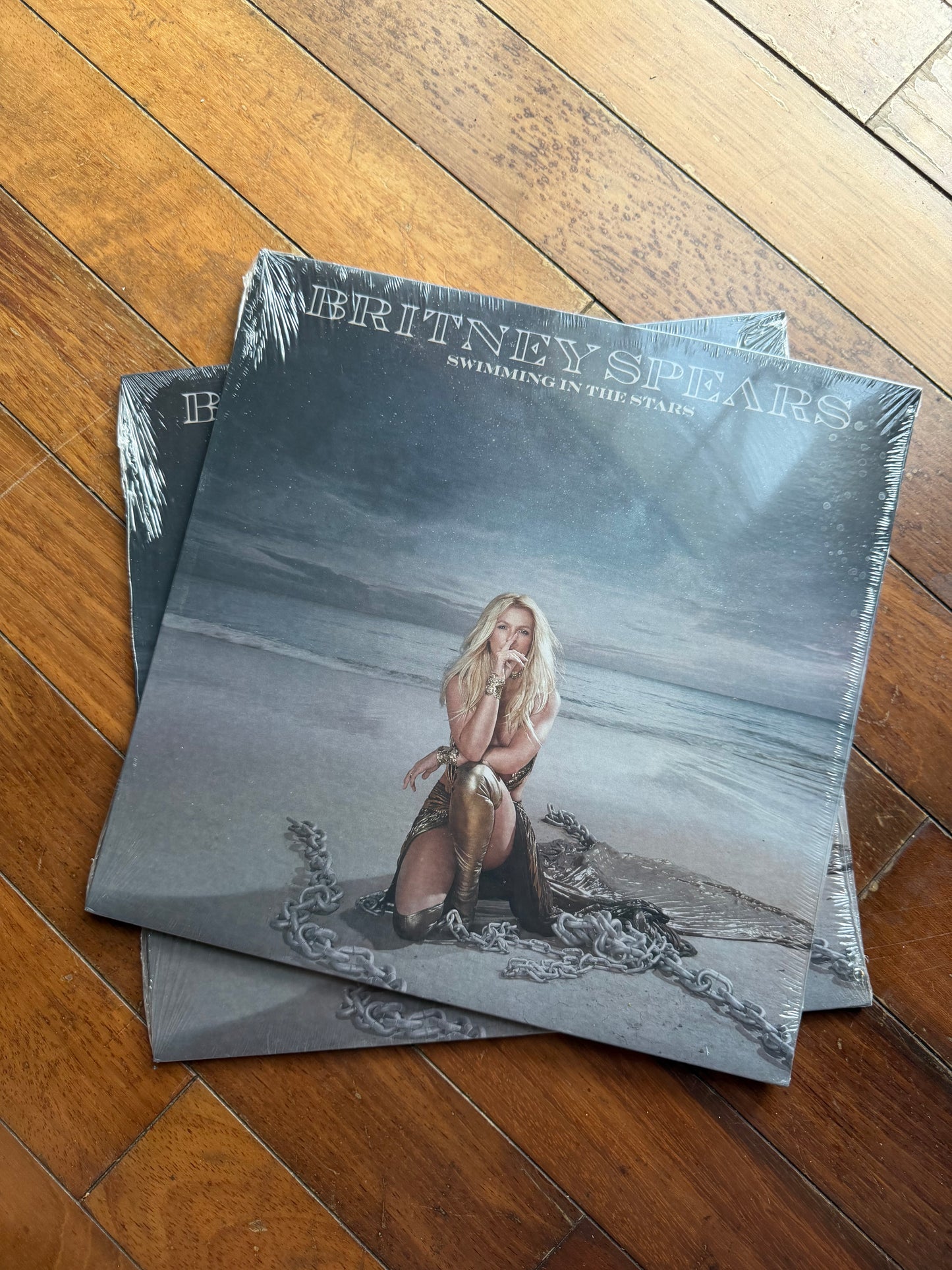 Britney Spears - Swimming In The Stars (Urban Outfitters exclusive vinyl)