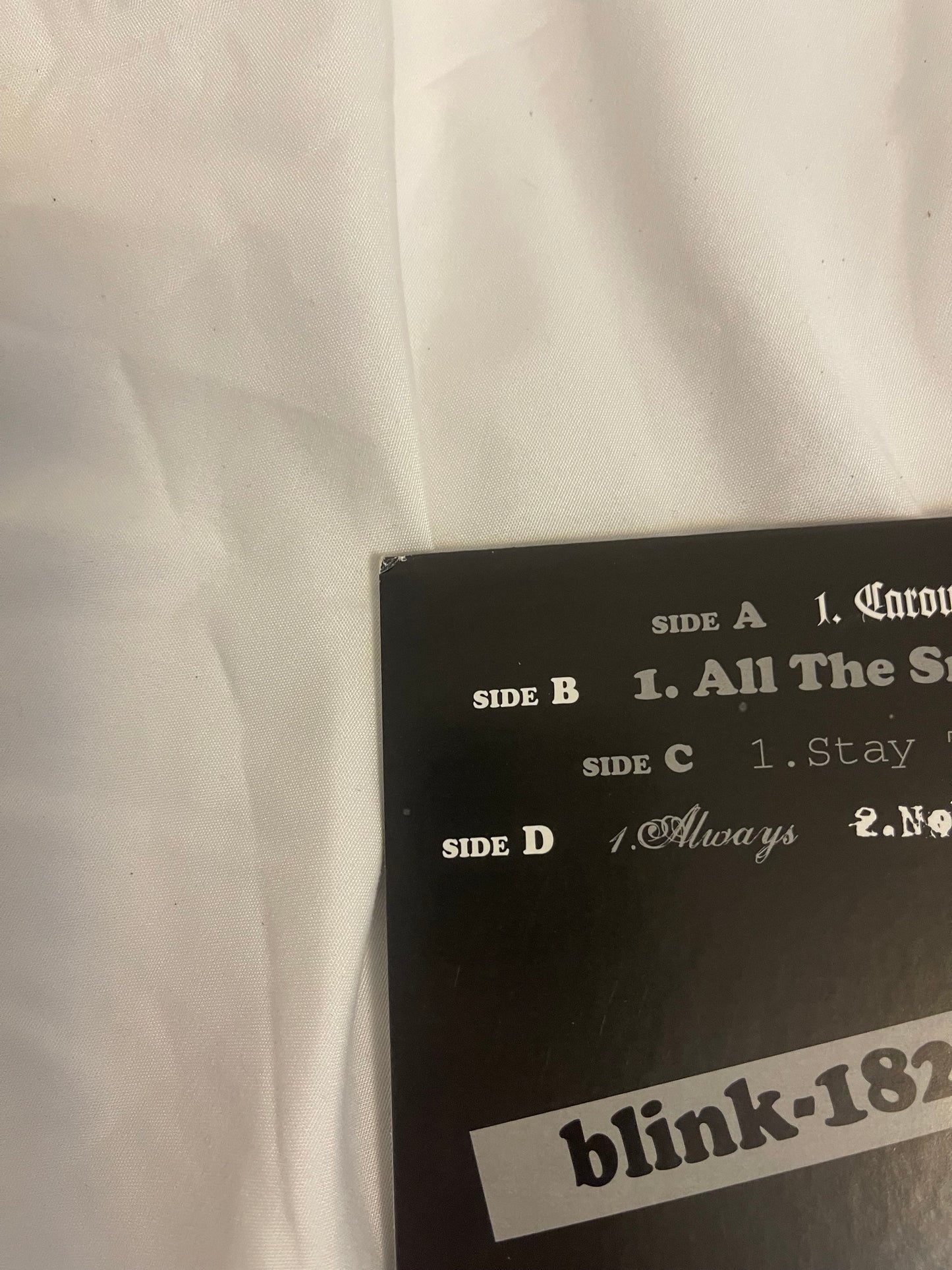 Blink 182 - Greatest Hits (Target exclusive Aqua blue opaque and leaf green marble vinyl)