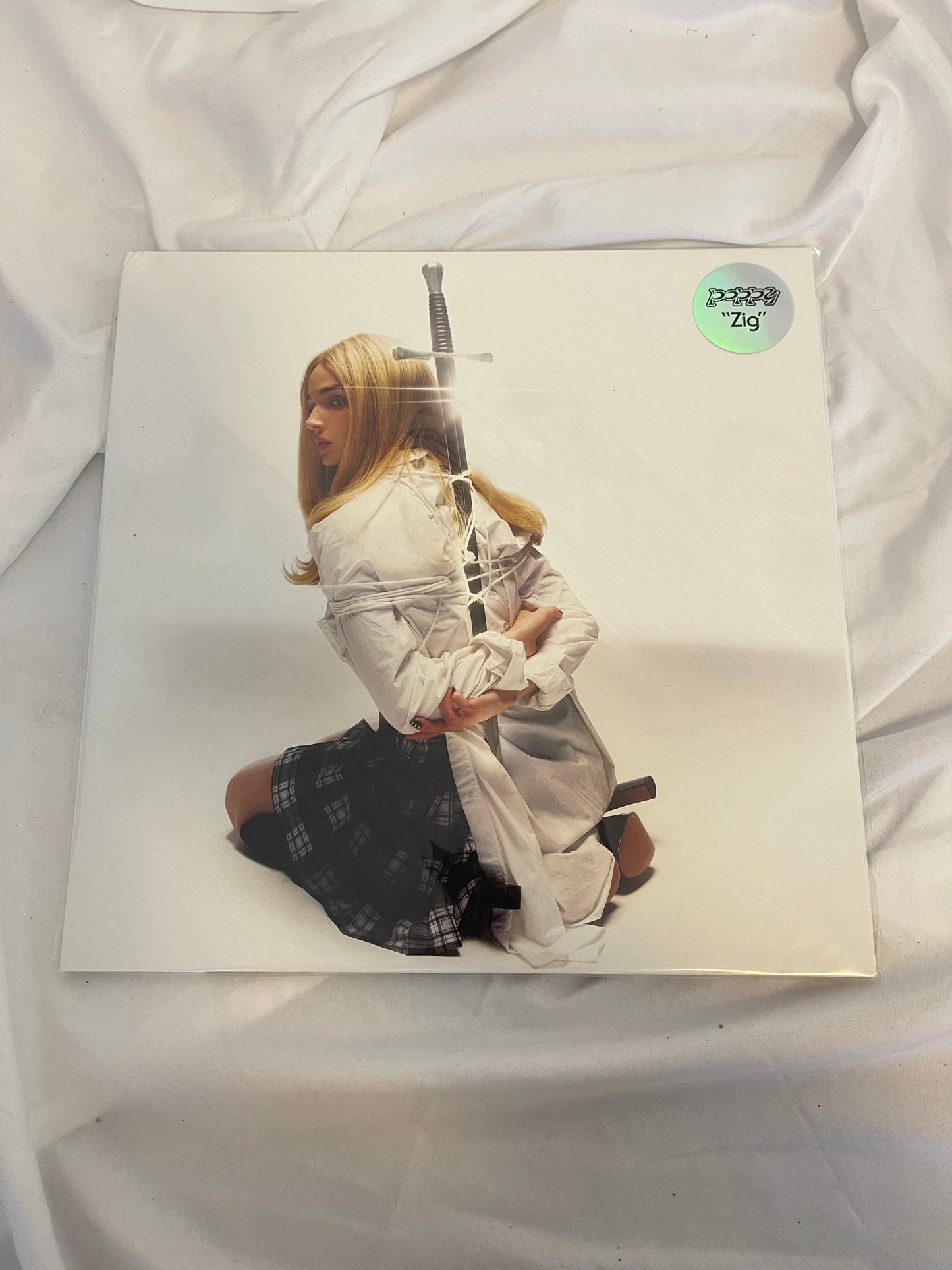 Poppy - Zig (Revolver exclusive baby blue/transparent blood red galaxy vinyl)