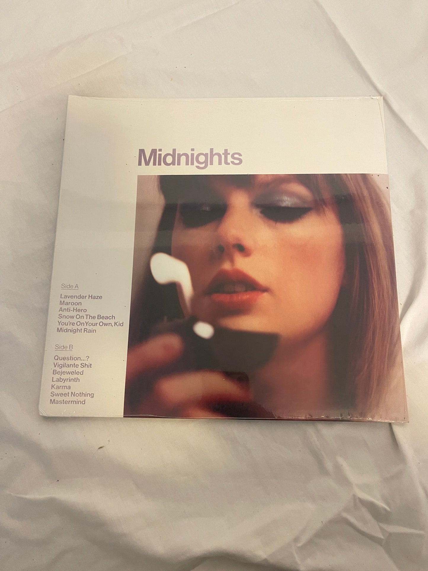 Taylor Swift - Midnights (Exclusive love potion vinyl)