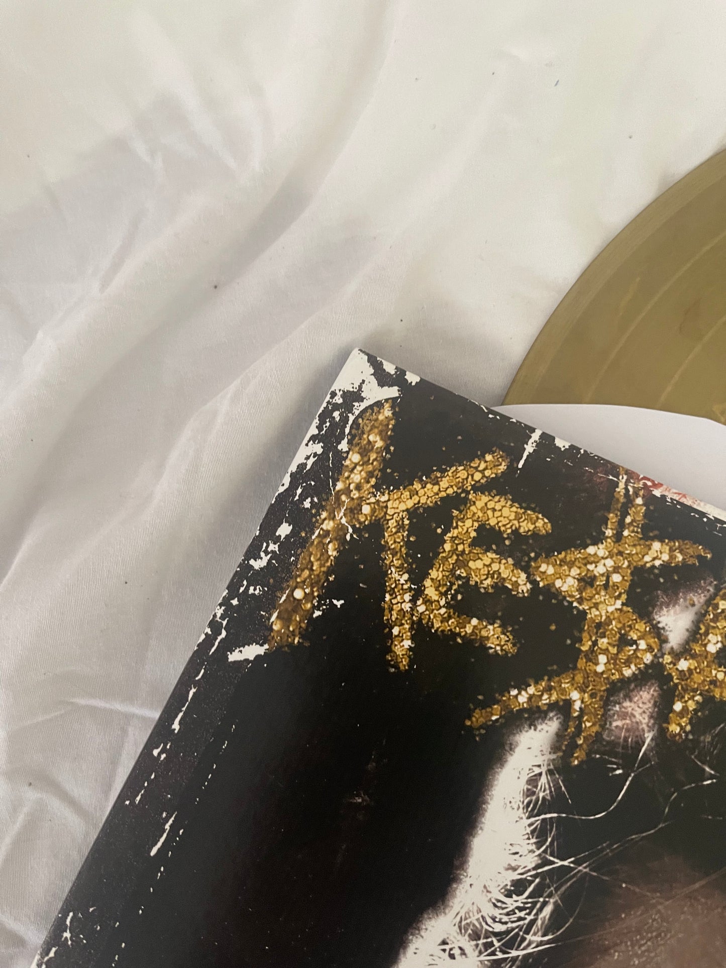 Kesha - Animal (Webstore exclusive clear with gold and black swirl vinyl)