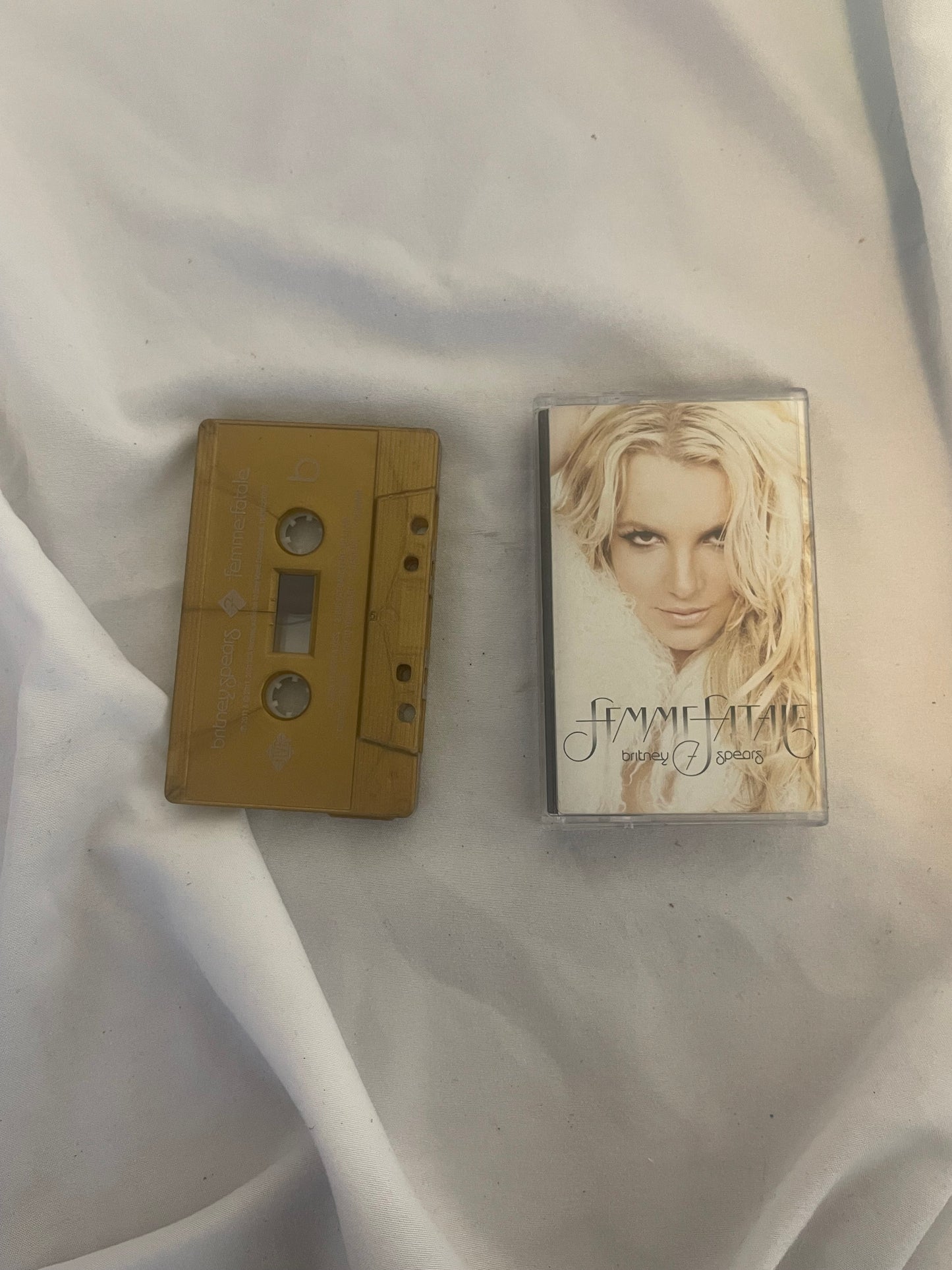 Britney Spears - Femme Fatale (Urban Outfitters exclusive gold cassette)