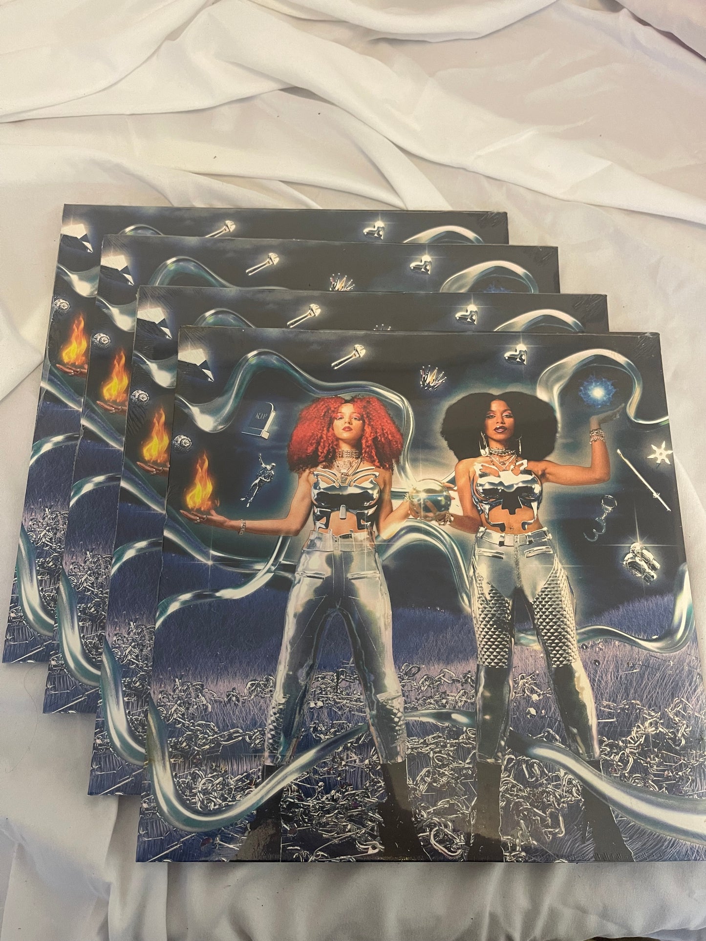Nova Twins - Supernova (webstore exclusive transparent purple vinyl with SIGNED PRINT)