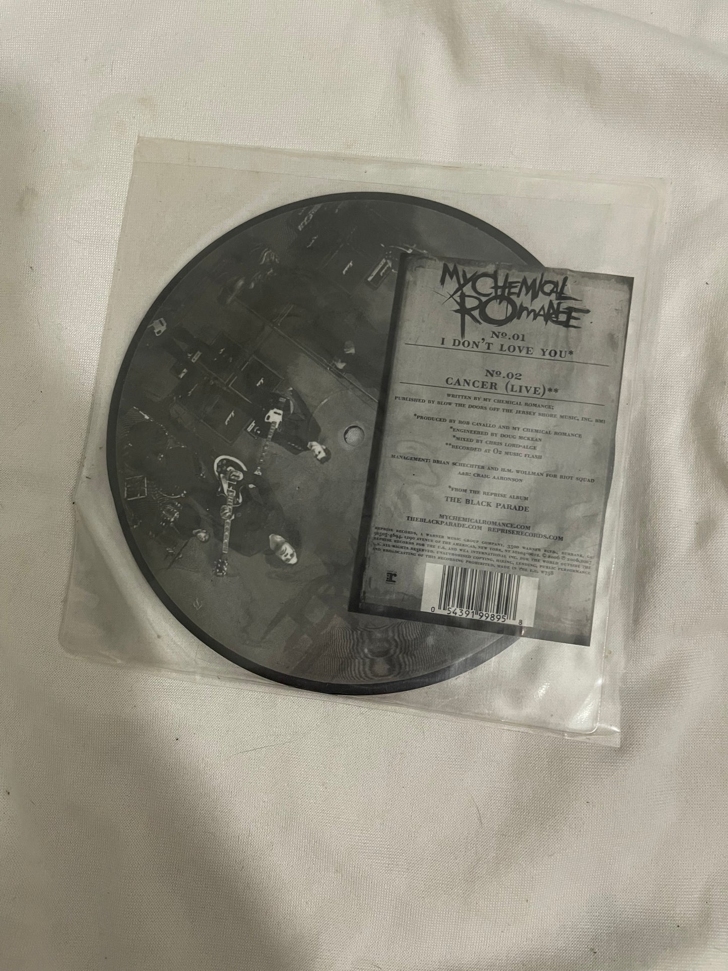 My Chemical Romance - I Don’t Love You (limited edition 7” picture disc vinyl) (Cancer Live b-side)