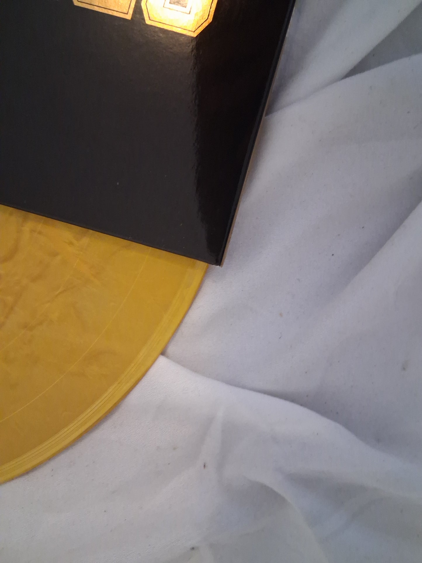 War  - Greatest Hits 2.0 (Walmart exclusive gold vinyl)