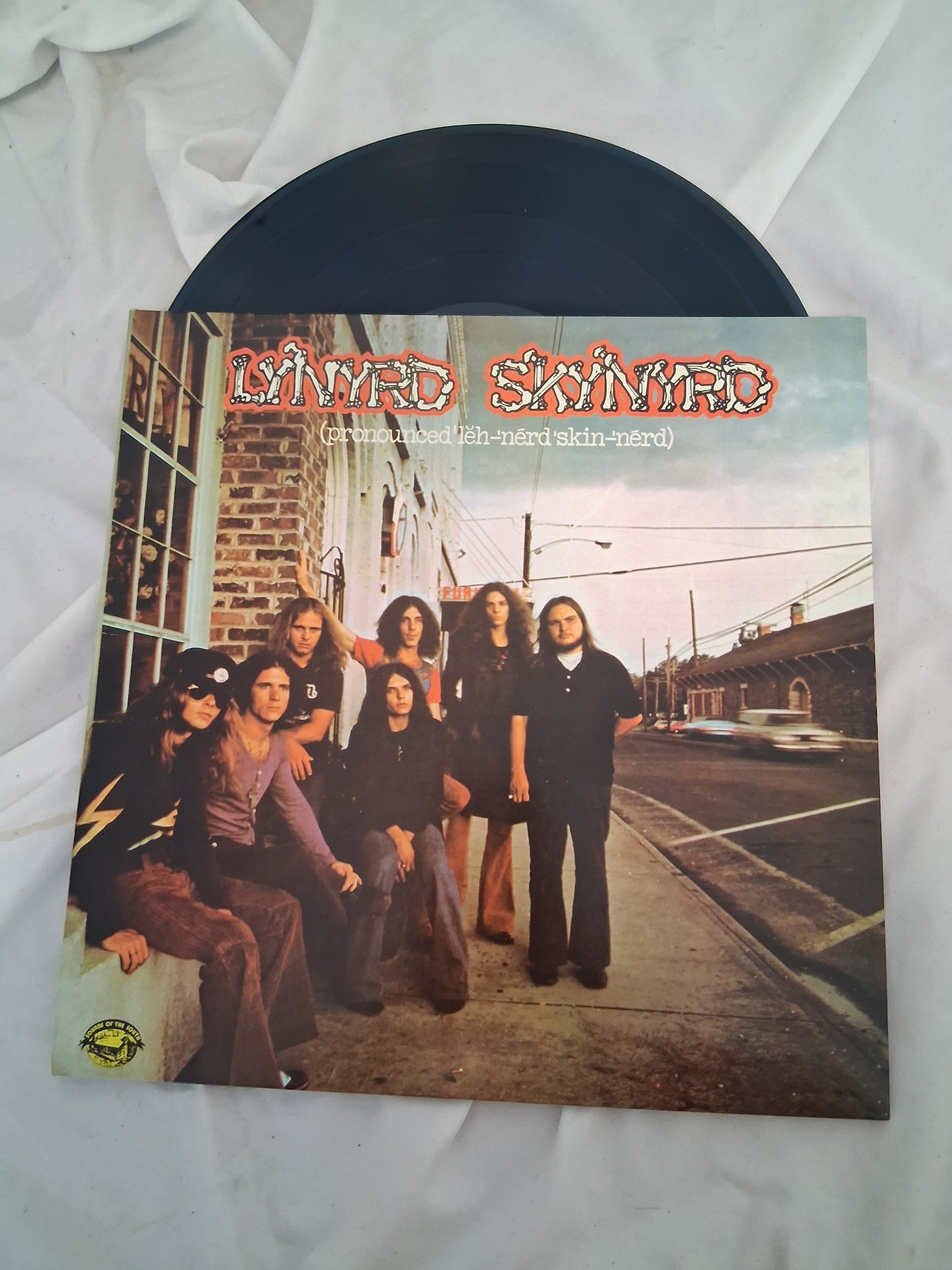 Lynyrd Skynyrd - (Pronounced 'Lĕh-'nérd 'Skin-'nérd) (exclusive sea blue vinyl)
