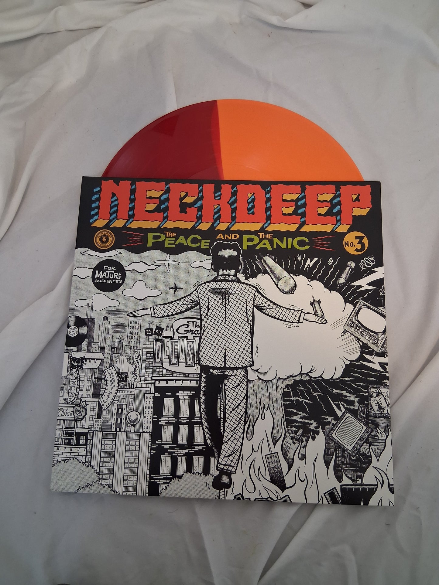 Neck Deep - The Peace And The Panic (Newbury Comics exclusive orange and red split vinyl)